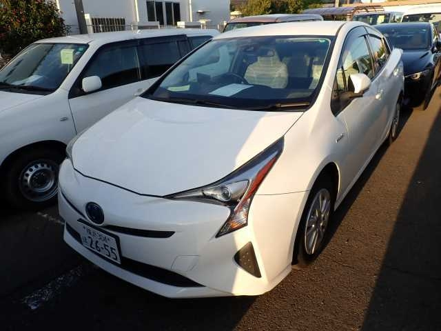 TOYOTA PRIUS 2016