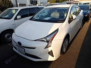 TOYOTA PRIUS 2016
