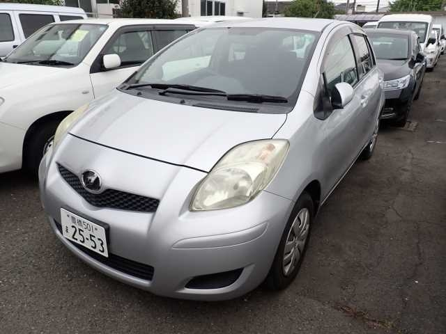 TOYOTA VITZ 2010