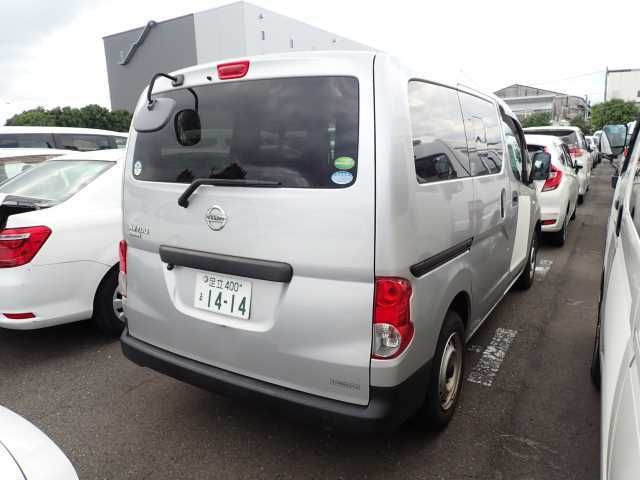 NISSAN NV200 2018