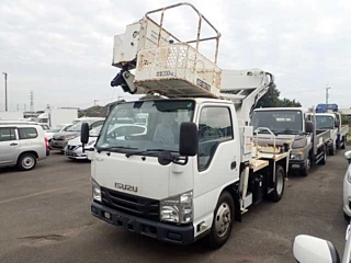 ISUZU ELF 2018
