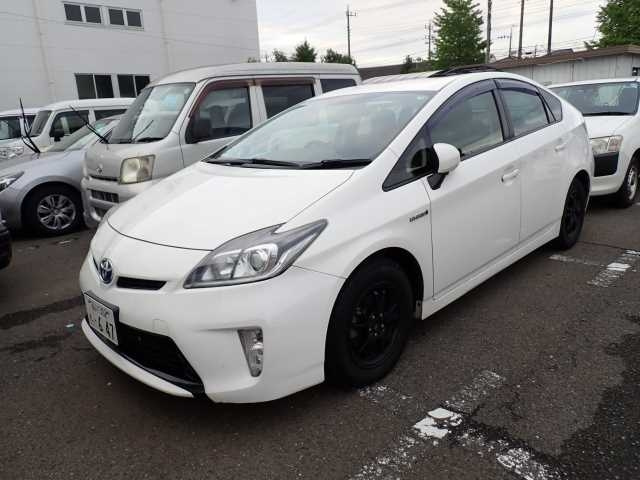 TOYOTA PRIUS 2012