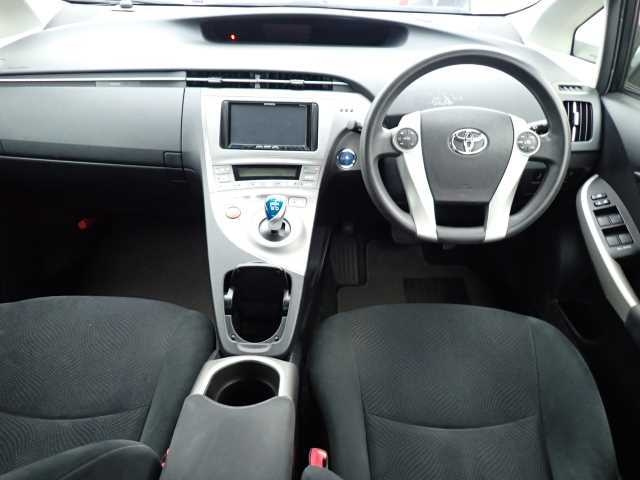 TOYOTA PRIUS 2012