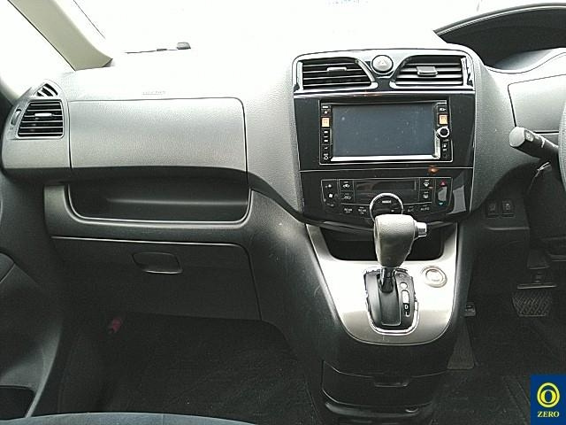 NISSAN SERENA 2012