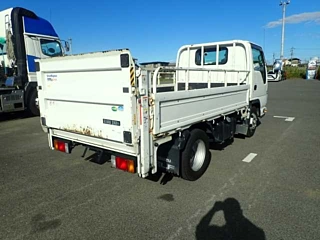 ISUZU ELF 2018