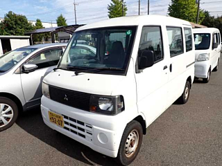 MITSUBISHI MINICAB VAN 2005