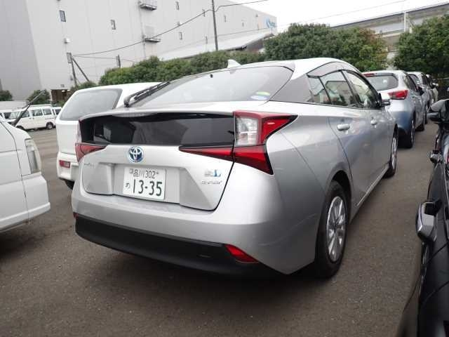 TOYOTA PRIUS 2019