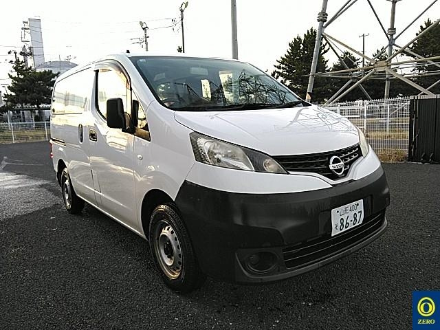 NISSAN NV200 2012