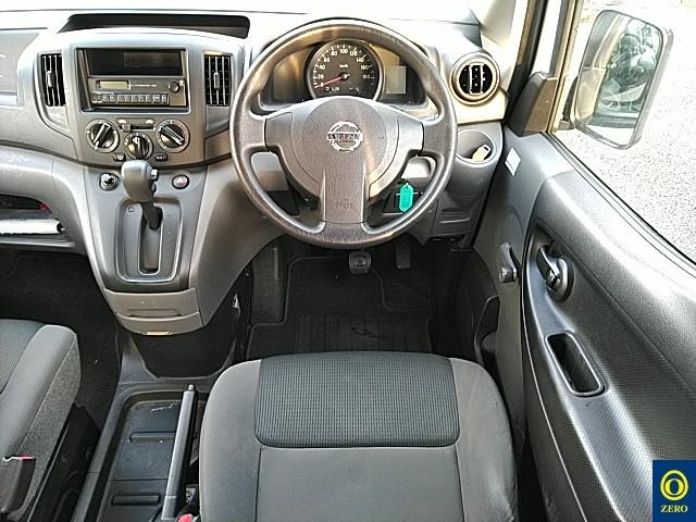 NISSAN NV200 2012