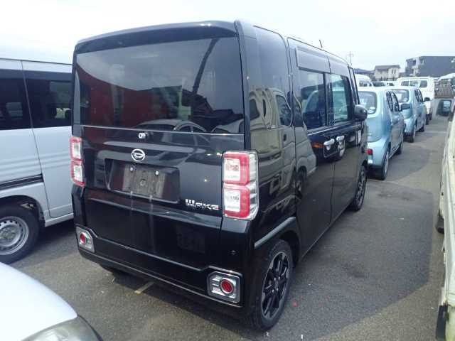 DAIHATSU WAKE 2020