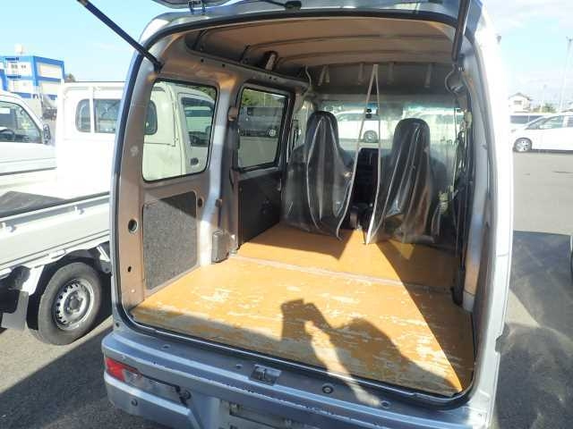 DAIHATSU HIJET VAN 2019