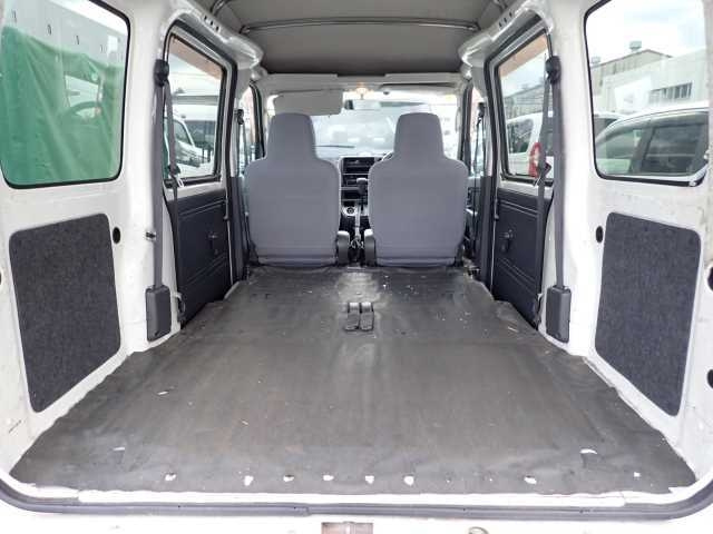 DAIHATSU HIJET VAN 2011