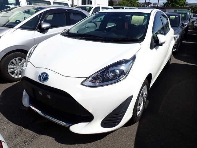 TOYOTA AQUA 2020
