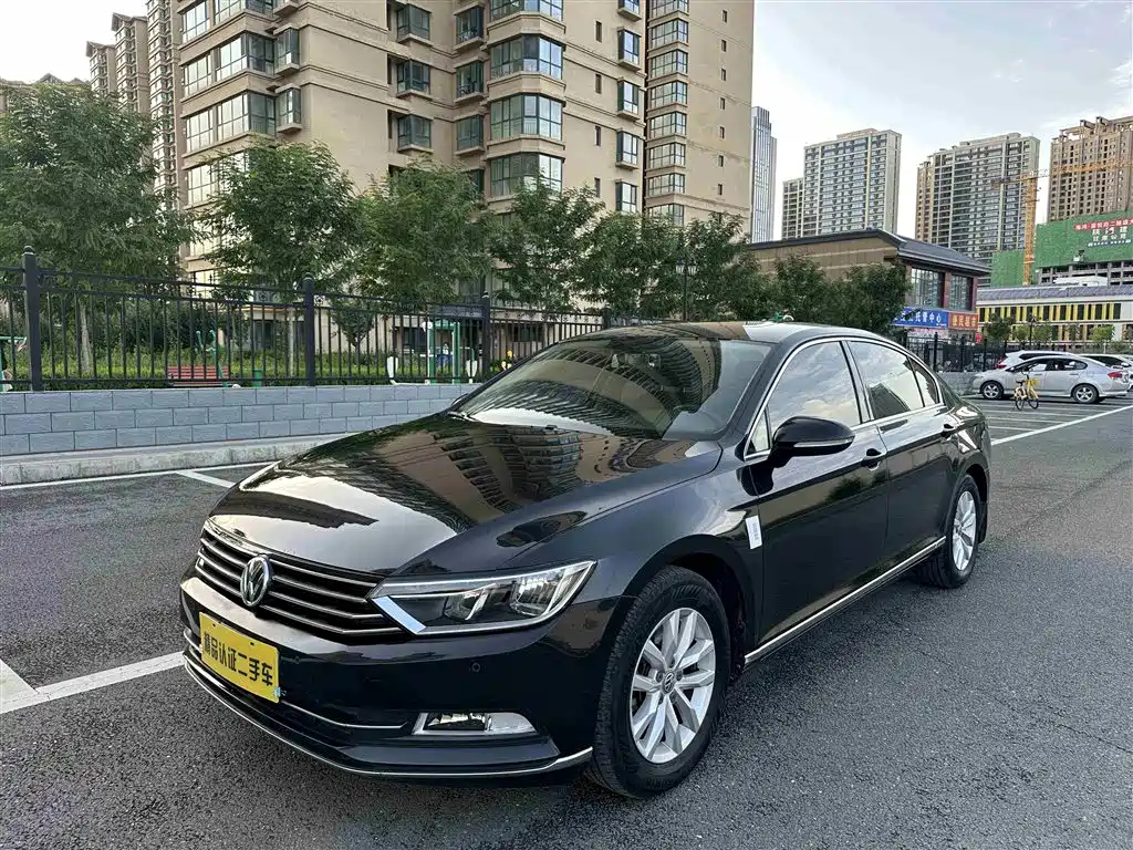 VOLKSWAGEN MAGOTAN 2018