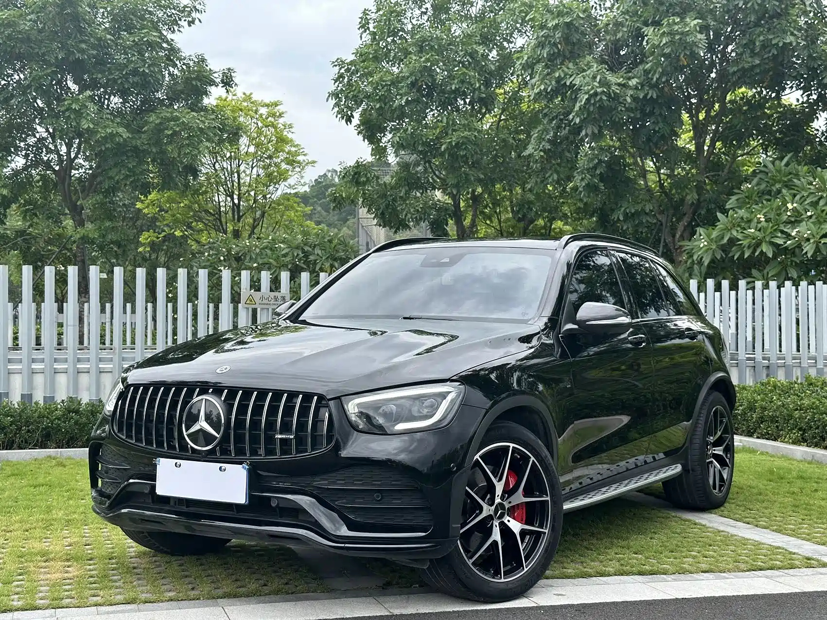 MERCEDES-BENZ GLC AMG 2020