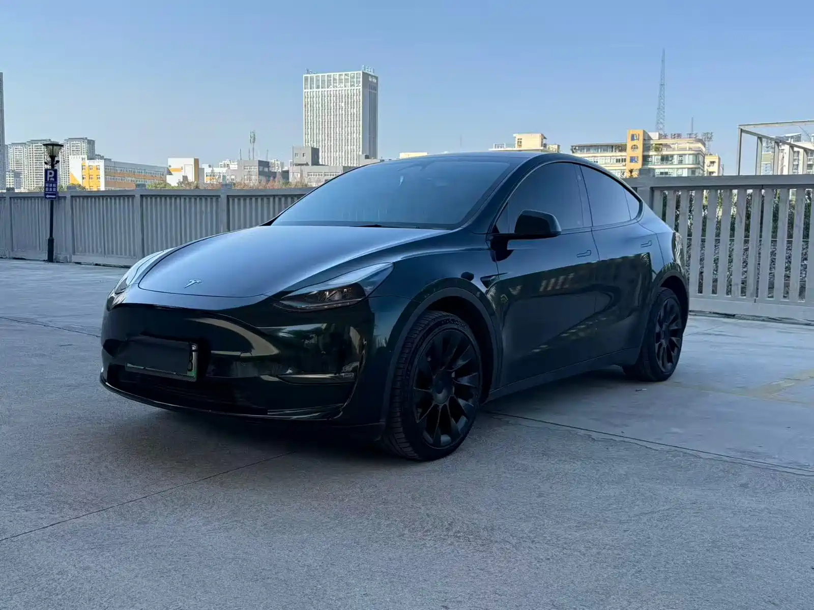 TESLA MODEL Y 2023