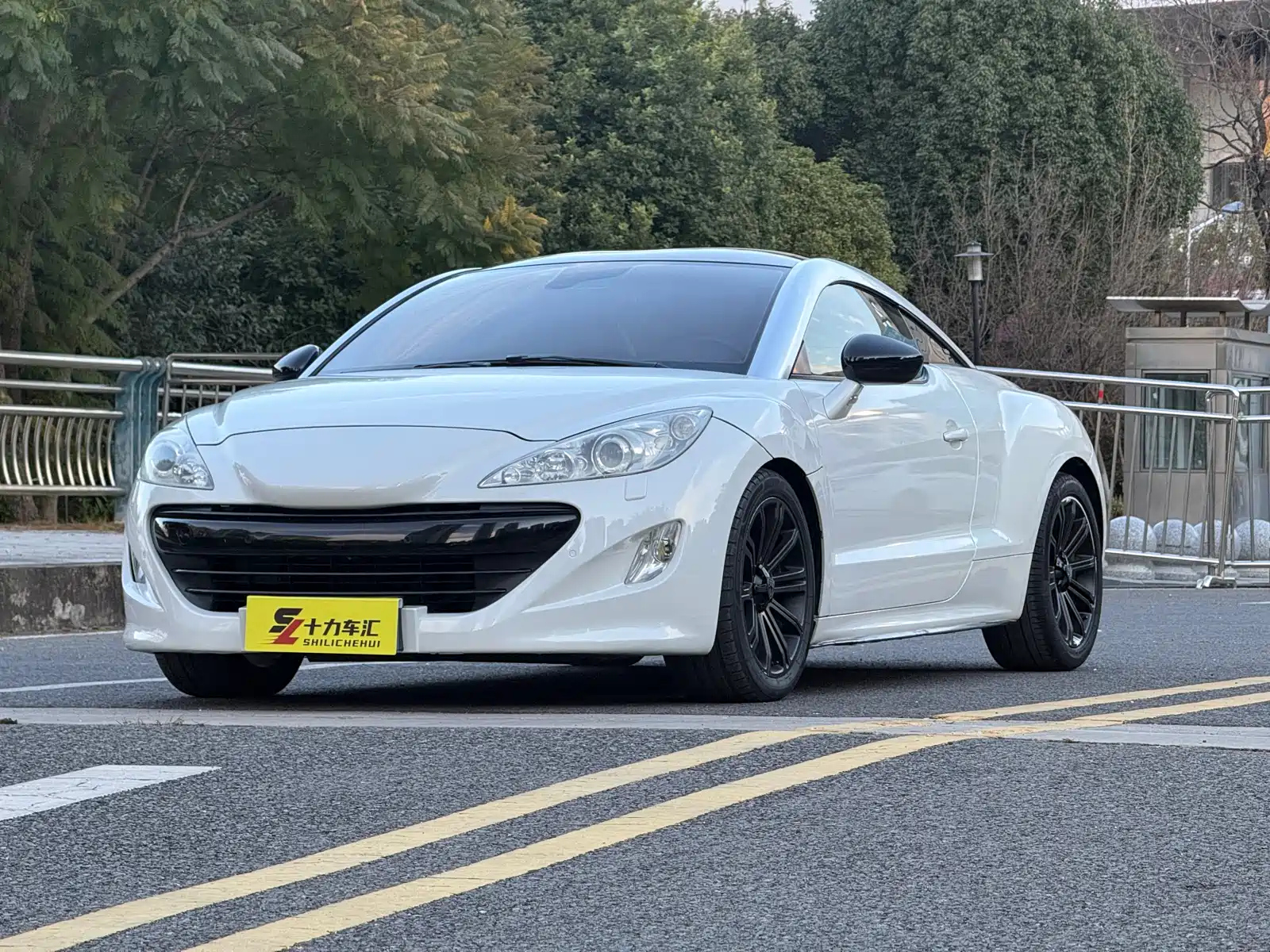 PEUGEOT RCZ 2011