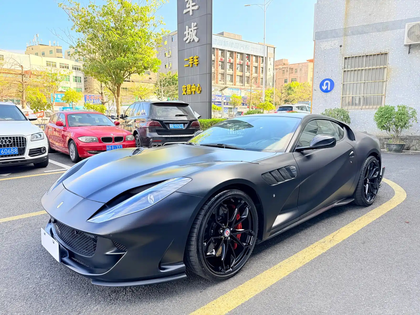 FERRARI 812 2018