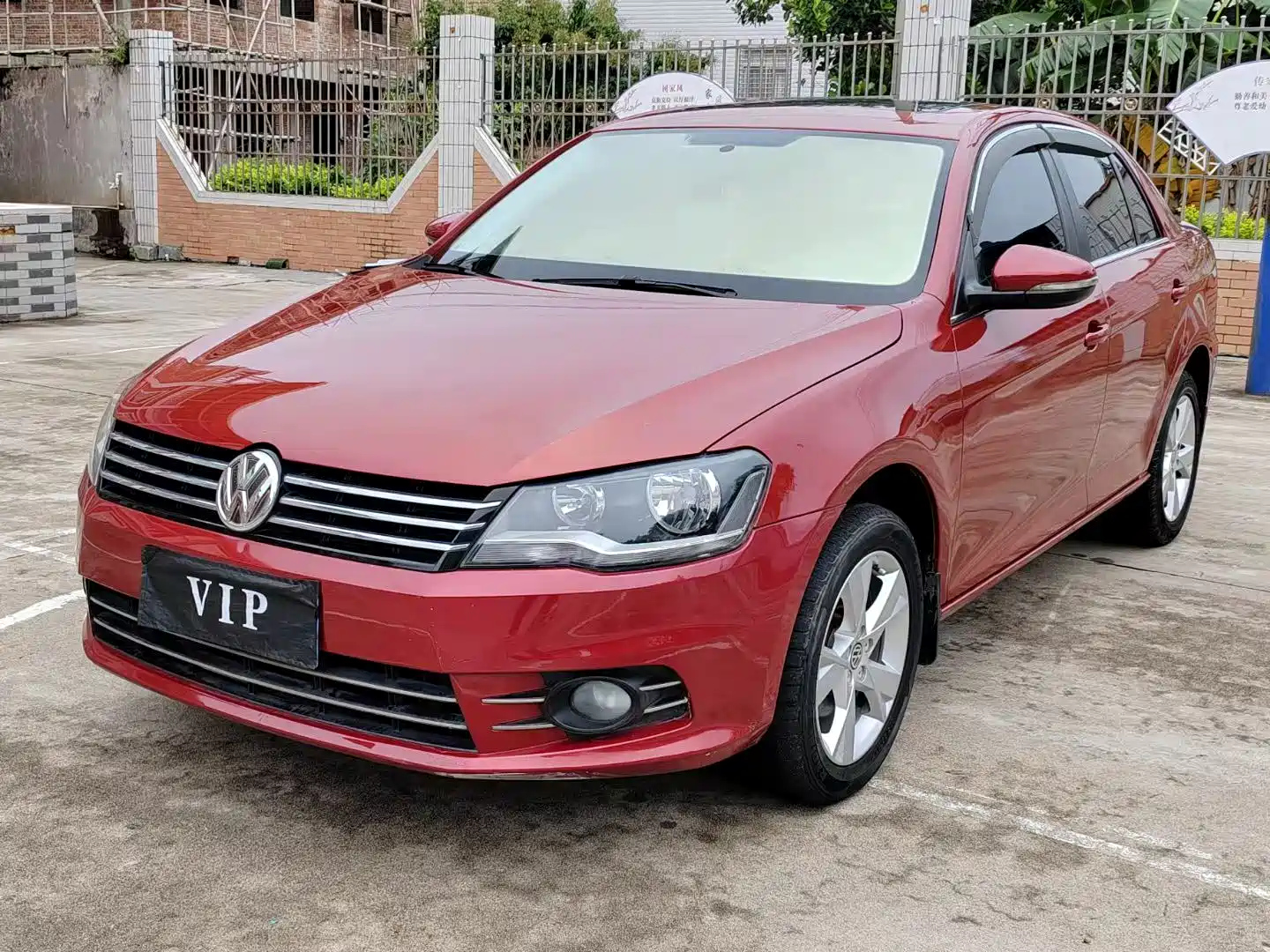 VOLKSWAGEN BORA 2015