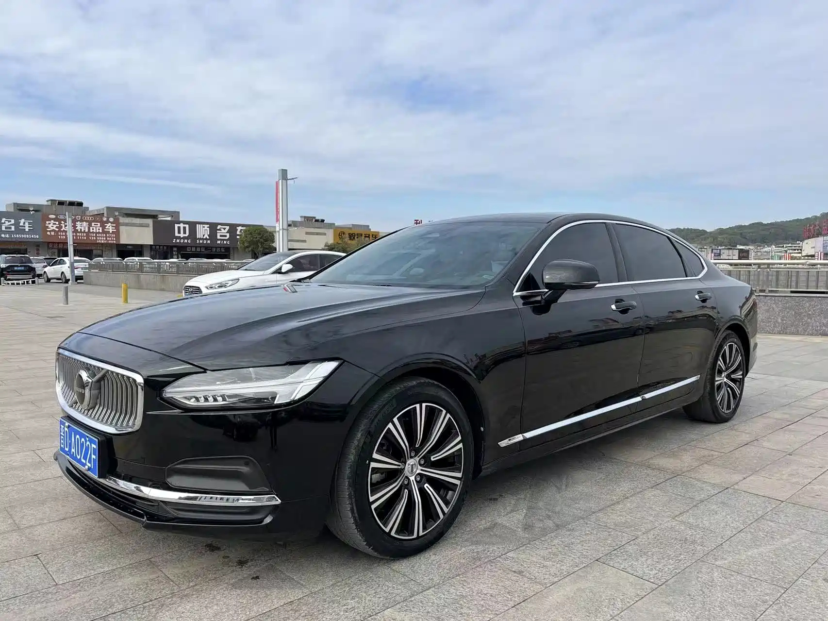 VOLVO S90 2022