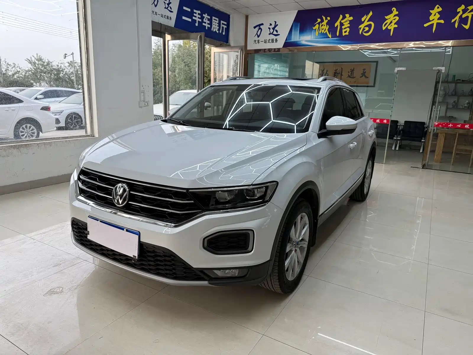 VOLKSWAGEN T-ROC 2022