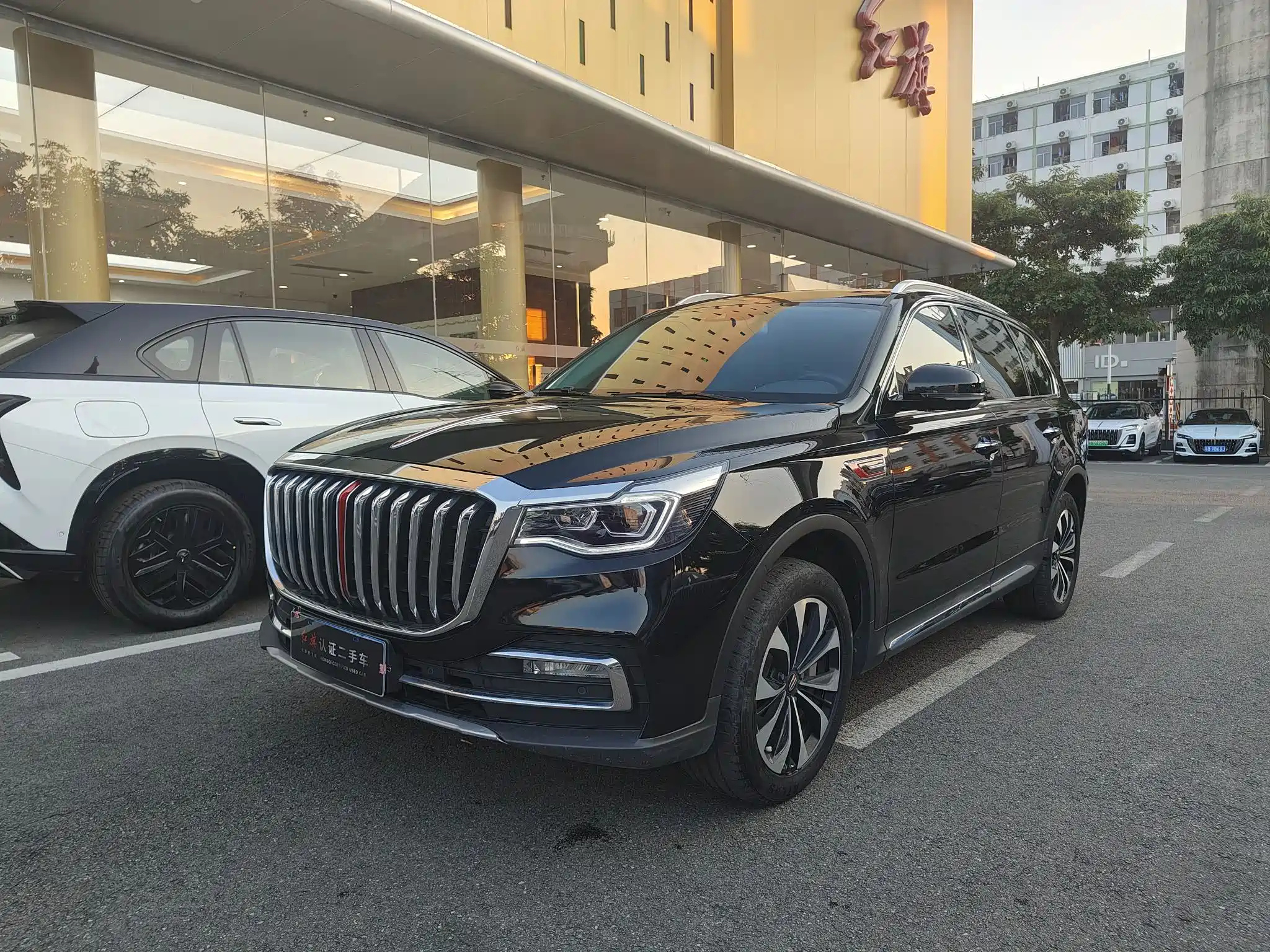 HONGQI HS7 2022