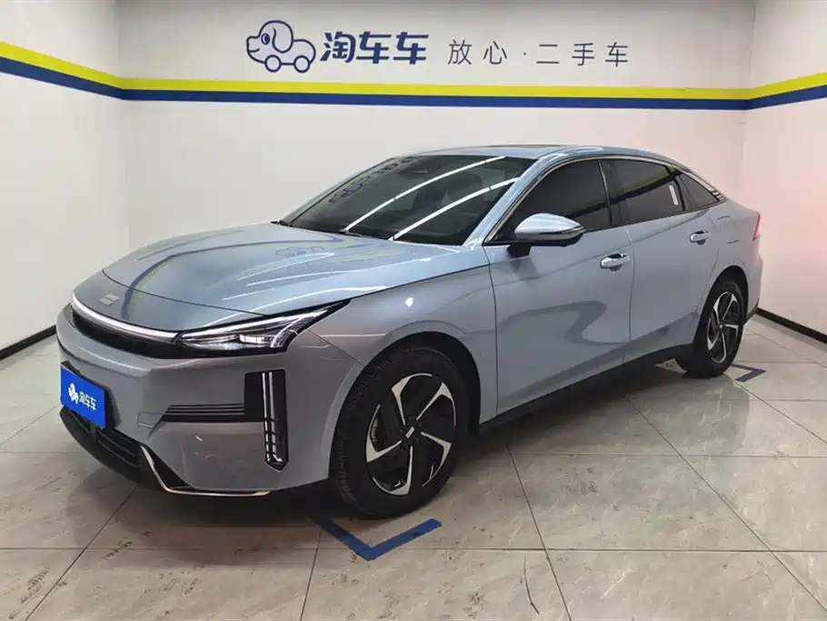 GEELY GALAXY GALAXY L6 2025