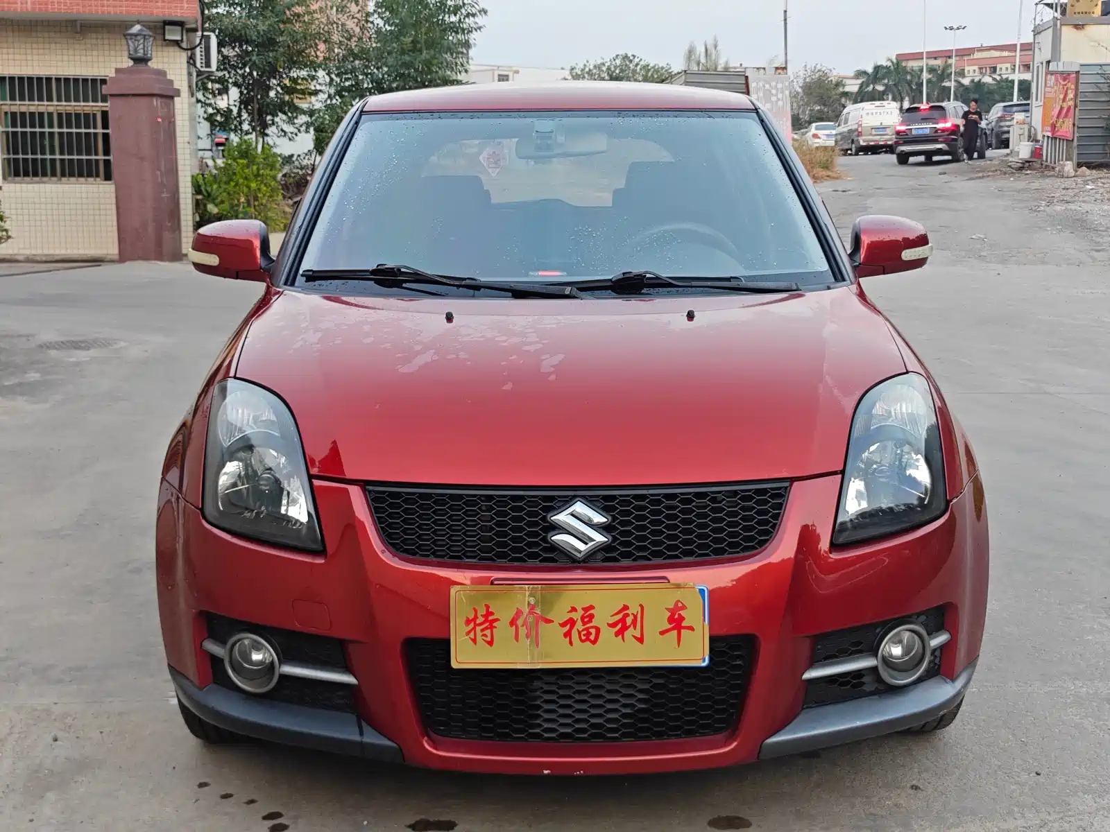 SUZUKI SWIFT 2013