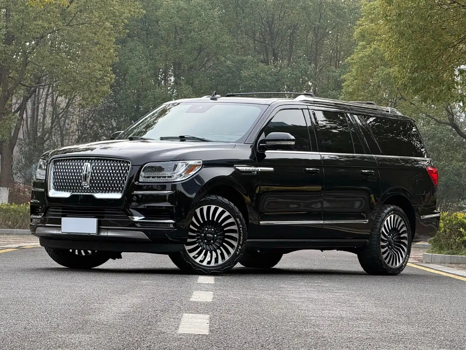 LINCOLN NAVIGATOR 2022