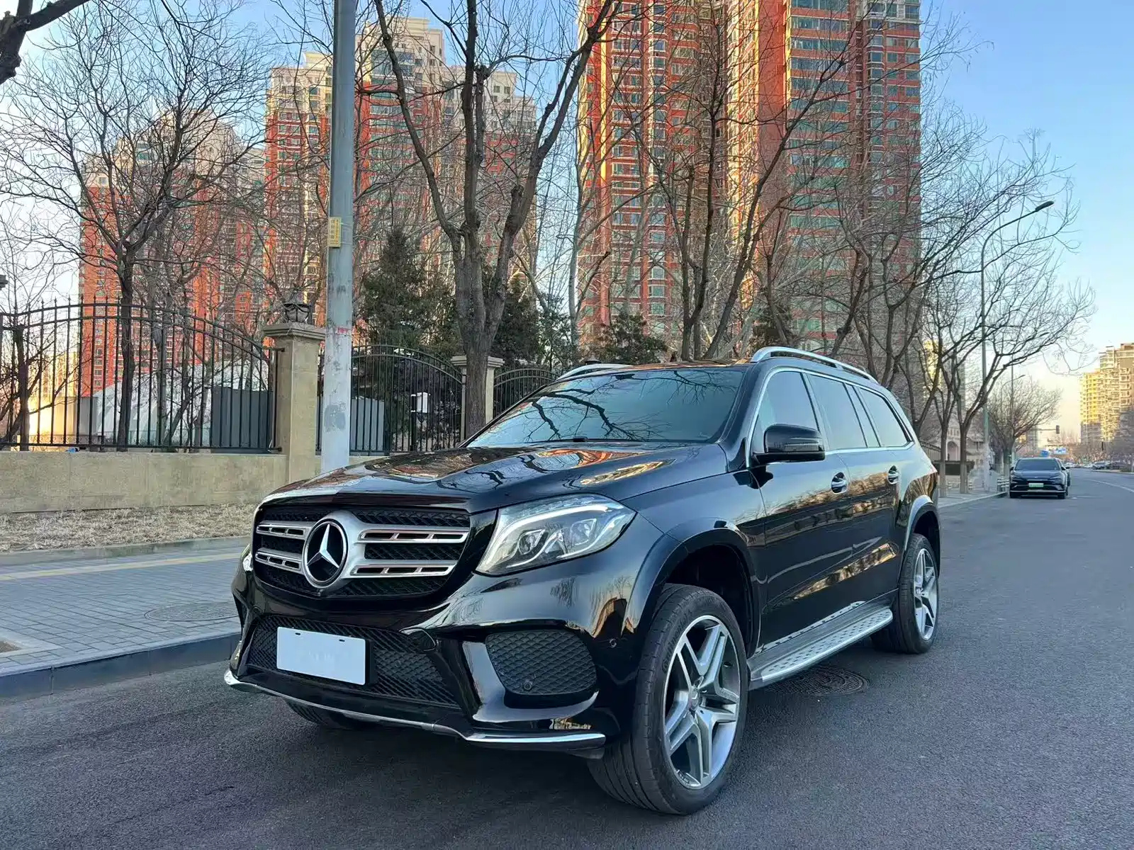 MERCEDES-BENZ GLS 2016