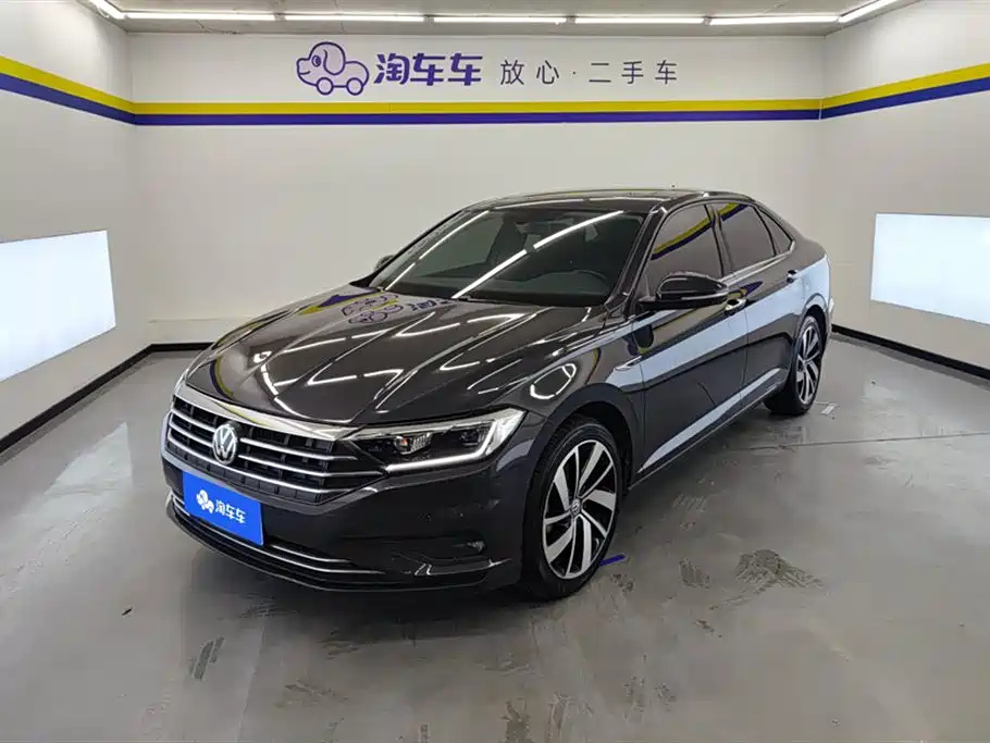 VOLKSWAGEN SAGITAR 2022