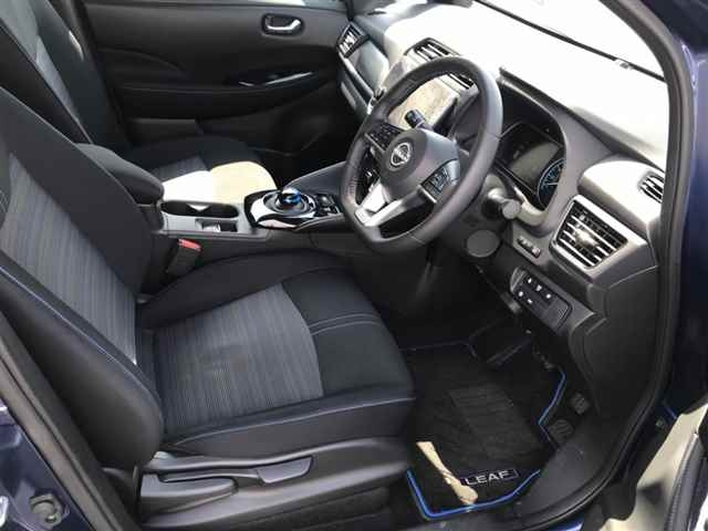 NISSAN LEAF 2023