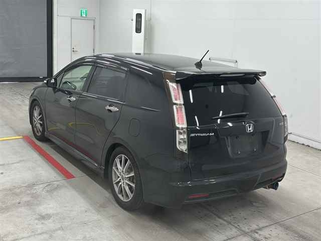 HONDA STREAM 2012