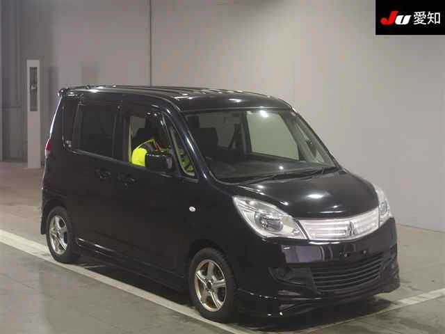 MITSUBISHI DELICA D2 2012