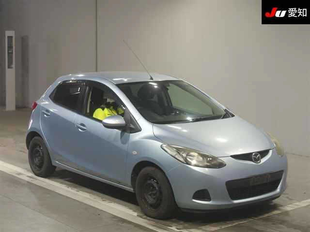 MAZDA DEMIO 2010