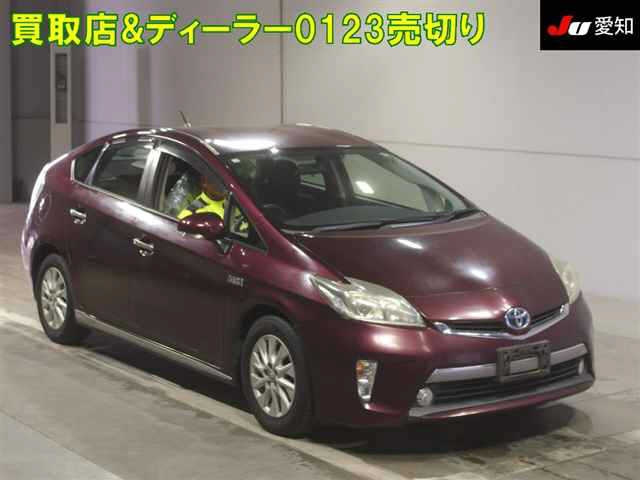TOYOTA PRIUS PHV 2013