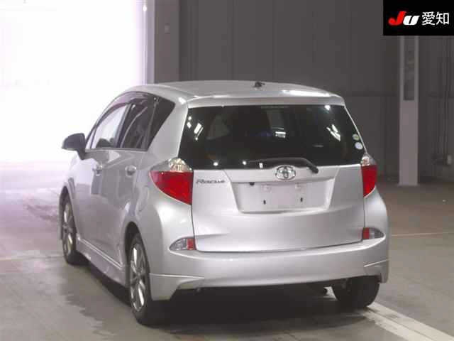 TOYOTA RACTIS 2013