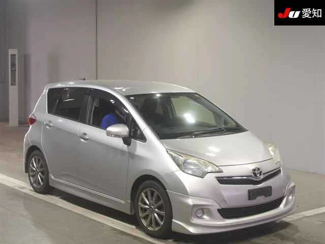 TOYOTA RACTIS 2013