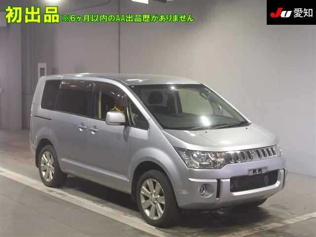 MITSUBISHI DELICA D5 2014