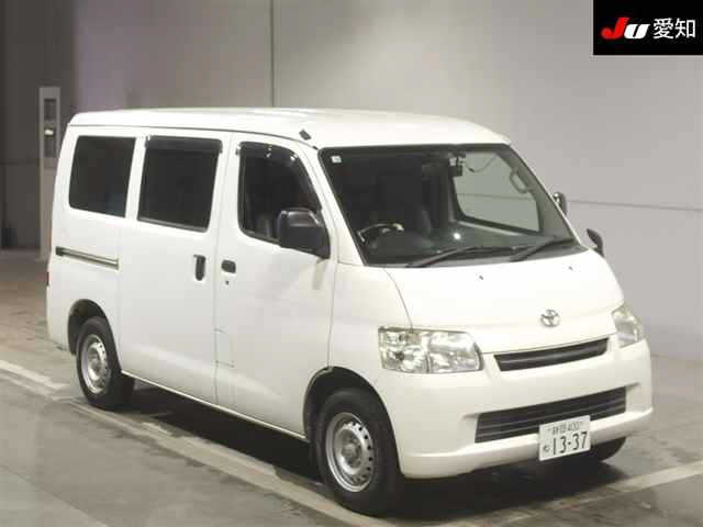 TOYOTA TOWN ACE VAN 2016