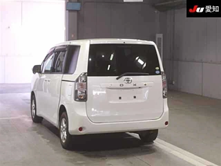 TOYOTA VOXY 2008