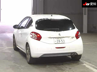 PEUGEOT 208 2014