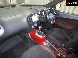 NISSAN JUKE 2010