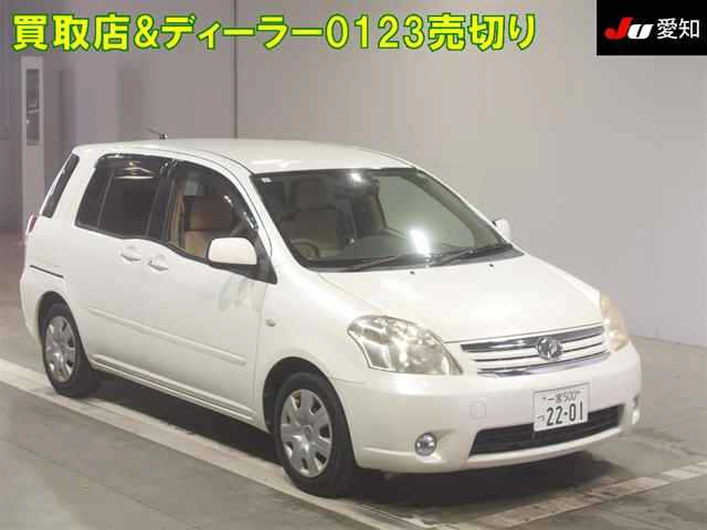 TOYOTA RAUM 2009