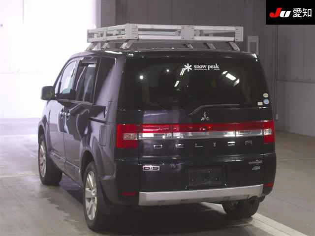 MITSUBISHI DELICA D5 2009