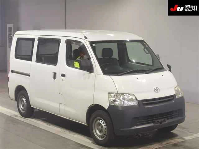 TOYOTA TOWN ACE VAN 2018