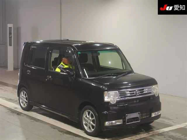 TOYOTA PIXIS SPACE 2013