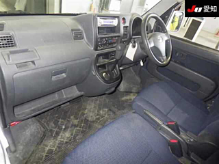 DAIHATSU HIJET VAN 2010