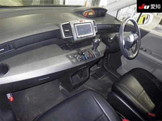 HONDA FREED 2009
