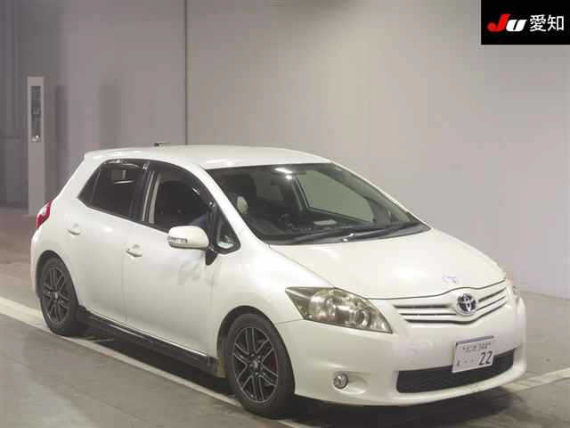 TOYOTA AURIS 2010